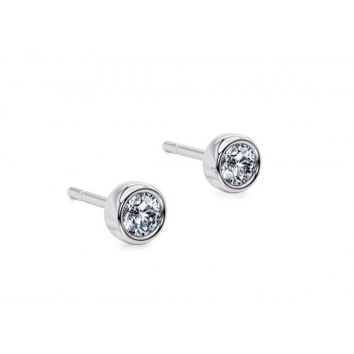 18k Bezel Set Studs Earrings 																